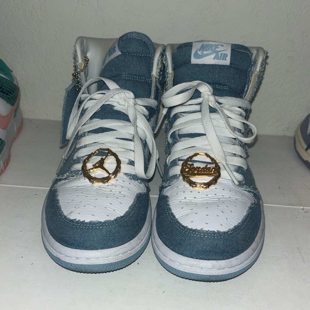 Jordan 1 Retro High OG
Denim (Women's)